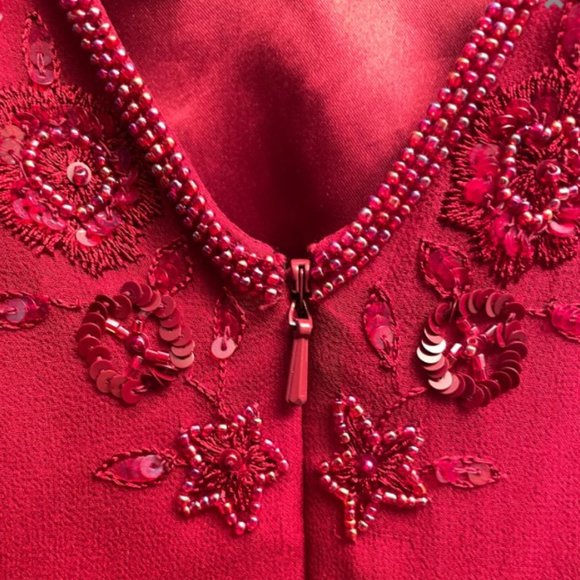 Deep Red Silk Beaded Cocktail V-neck Dress Size 6 - Picture 5 of 6